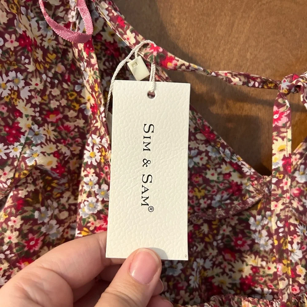 Sim & Sam Floral Smocked Crop Blouse